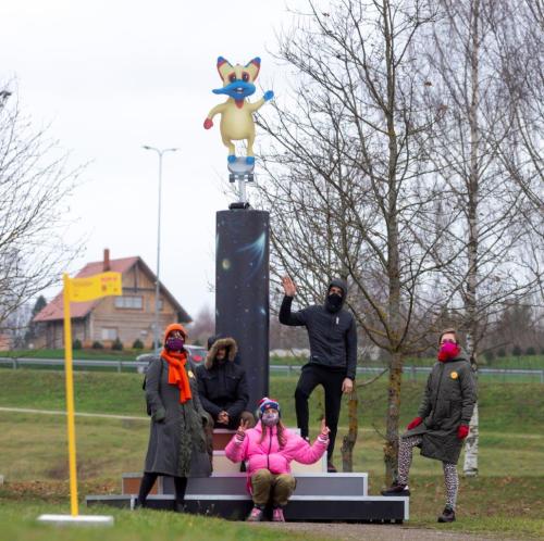 Robotkaķēns Indriķis XIII, autori GolfClayderman